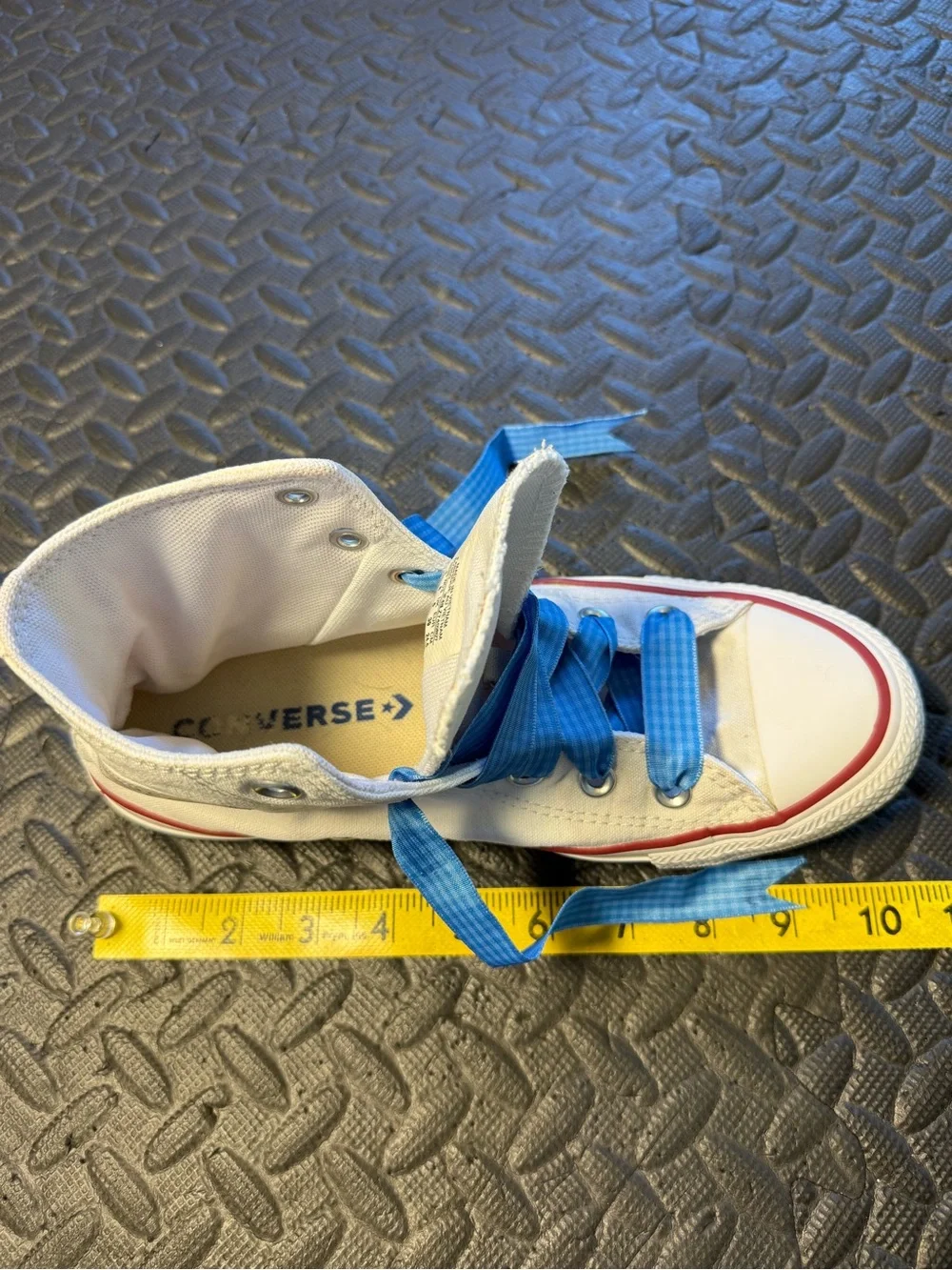 Converse Chuck Taylor All Star High Top White Ribbon Laces Women’s Size 8